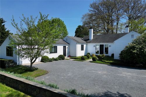 18 Ledge Rd, Newport, RI, 02840-4258 | Card Image