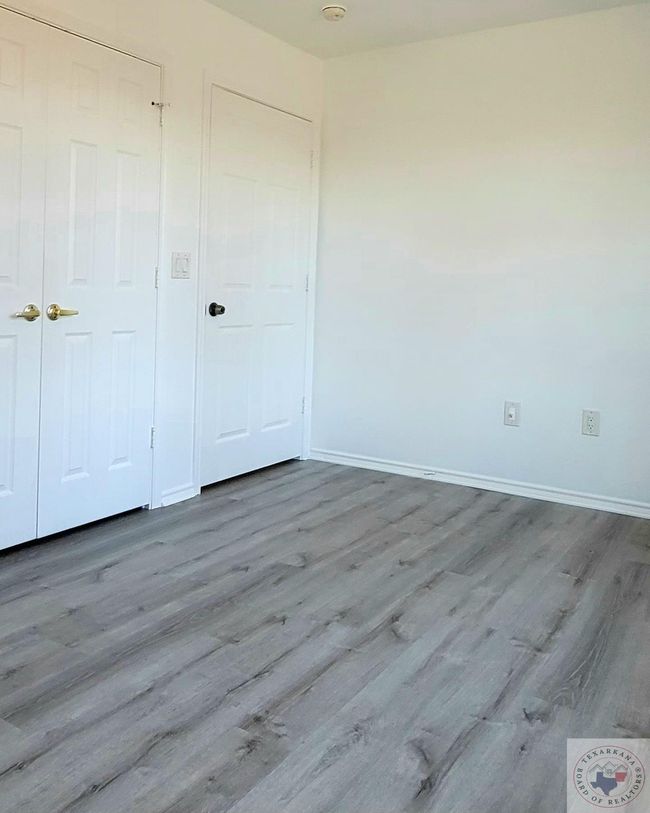 127 - 127 Us Highway 82 E, House other with 2 bedrooms, 1 bathrooms and null parking in Annona TX | Image 12