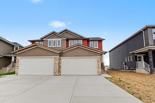 369 Dawson Wharf Rd, Home with 3 bedrooms, 3 bathrooms and 4 parking in Chestermere AB | Card Image