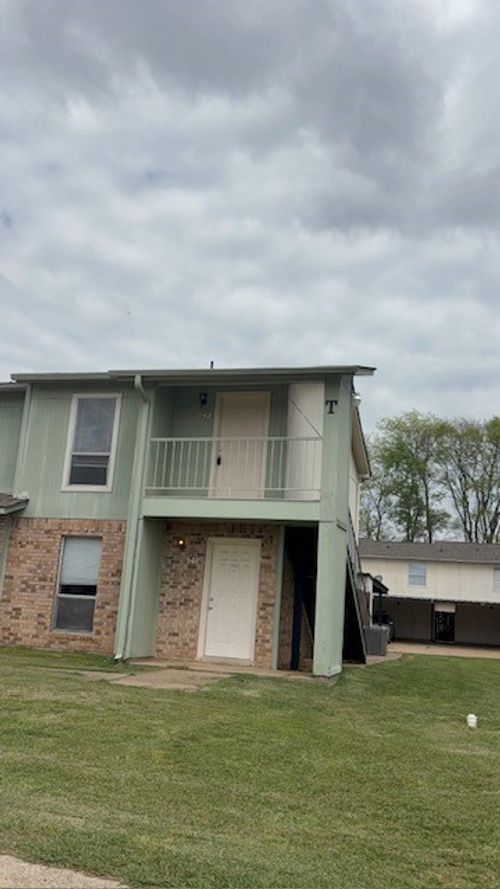 5705 E Texas St, Bossier City, LA, 71111-6983 | Card Image
