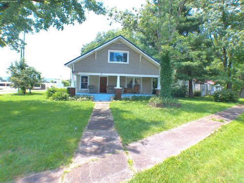 201 Hodges St N, Cowan, TN, 37318-3215 | Card Image