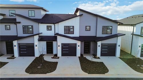 425 Ballon Flower St, Lowell, AR, 72745-7125 | Card Image