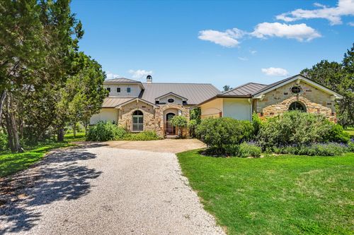 831 Southriver, Wimberley, TX, 78676-5334 | Card Image