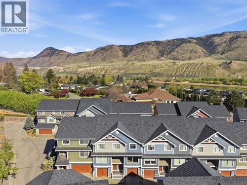 44-2860 Valleyview Dr, Kamloops, BC, V2C0B3 | Card Image