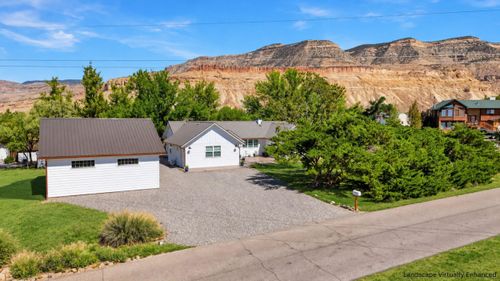 616 Sobre El Rio Dr, Palisade, CO, 81526-9352 | Card Image