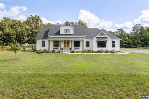 1570 James River Rd, SCOTTSVILLE, VA, 24590-4026 | Card Image