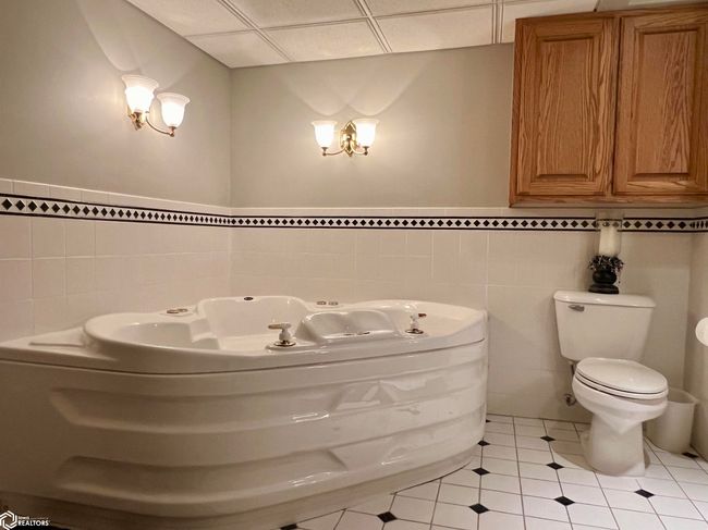 1010 Center St, House other with 4 bedrooms, 3 bathrooms and null parking in Manning IA | Image 54