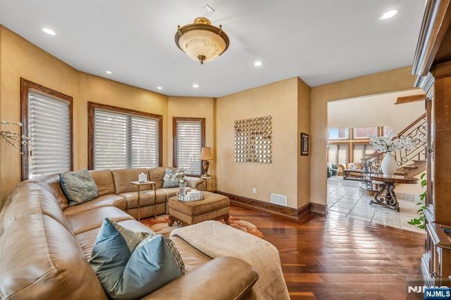 10 Fox Ter, House other with 6 bedrooms, 8 bathrooms and null parking in Cliffside Park NJ | Image 5