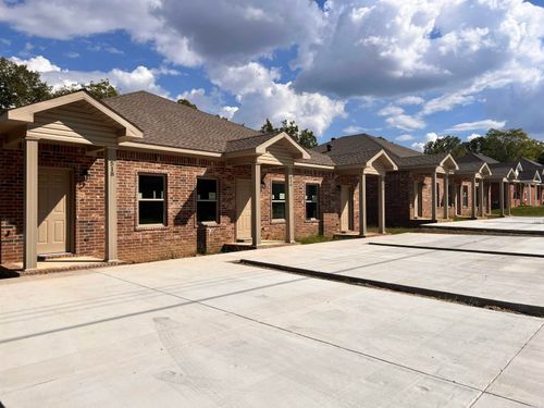 508 and 510 N Oak St, Searcy, AR, 72143 | Card Image