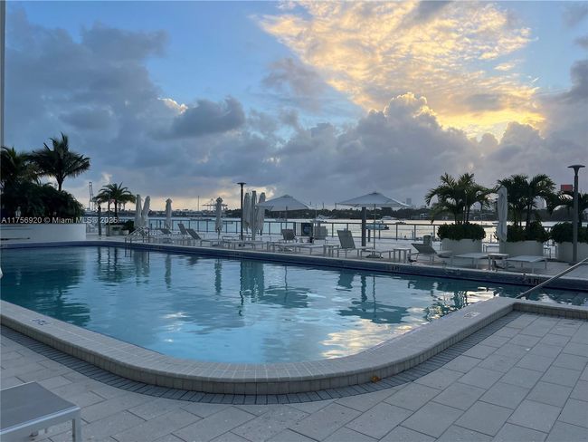 APT-702 - 1000 West Ave, Condo with 2 bedrooms, 2 bathrooms and null parking in Miami Beach FL | Image 32