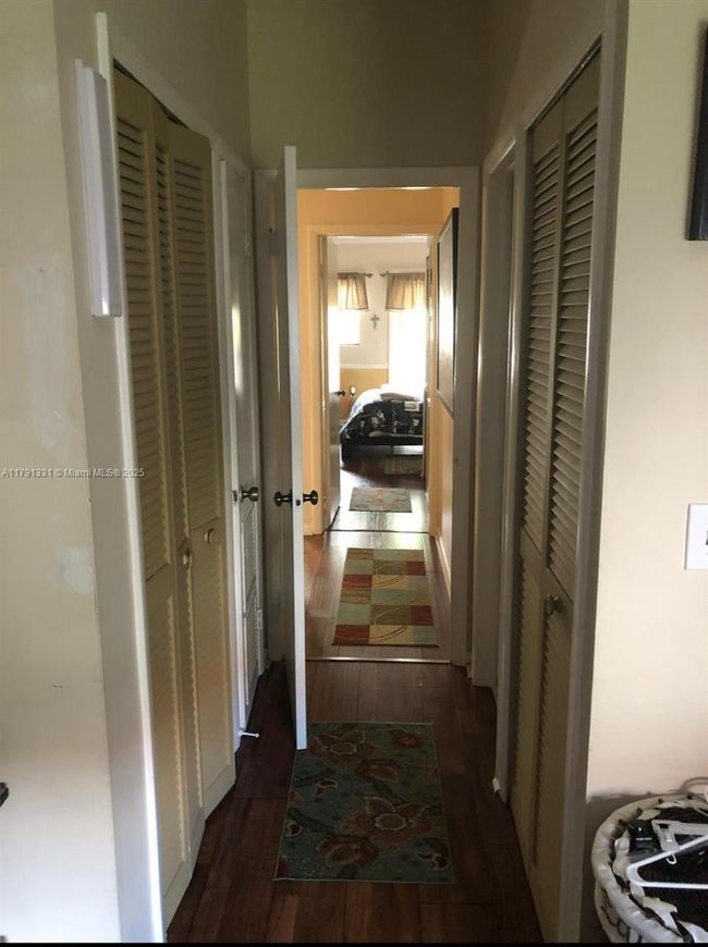 248 - 248 Majorca Ave, Townhouse with 2 bedrooms, 3 bathrooms and null parking in Coral Gables FL | Image 12