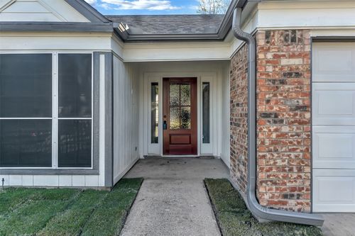 2549 Creekwood Ln, Fort Worth, TX, 76123-1113 | Card Image