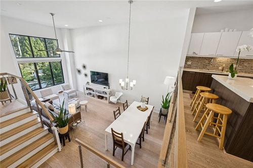 728 Oakview Rd, Decatur, GA, 30030-4338 | Card Image