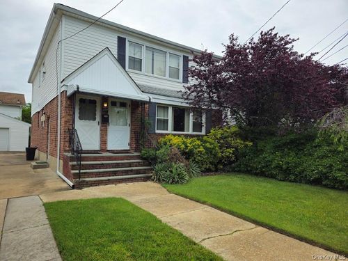 107 James L L Burrell Ave, Hempstead, NY, 11550-1845 | Card Image