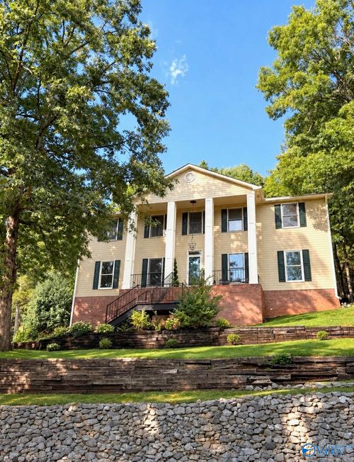 1801 Blevins Ridge Dr Se, Huntsville, AL, 35802-3980 | Card Image