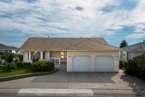 241 11 Street, Three Hills, AB, T0M2A0 | Card Image