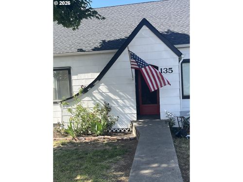 135 E Broadway St, Goldendale, WA, 98620-9151 | Card Image