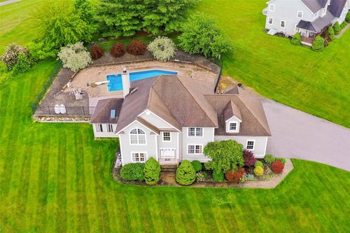 7 Frog Hollow Rd, Poughquag, NY, 12570-5710 | Card Image