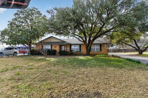 1304 E Franklin St, Hillsboro, TX, 76645-2622 | Card Image