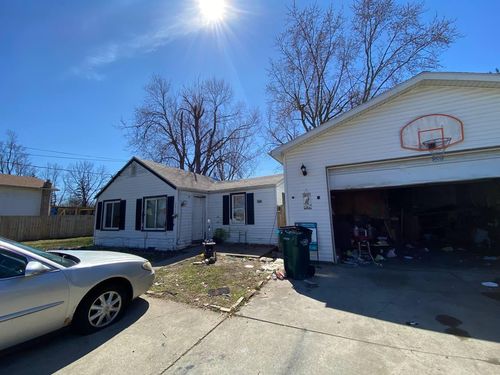 5632 Hughes Road, Lansing, MI, 48911 | Card Image