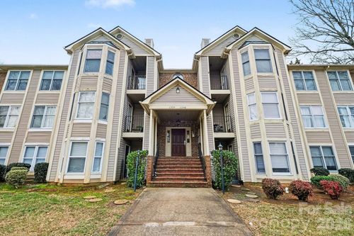 6234 Rosecroft Dr, Charlotte, NC, 28215-3636 | Card Image