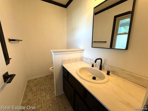 26211 Simone St, Dearborn Heights, MI, 48127-3367 | Card Image