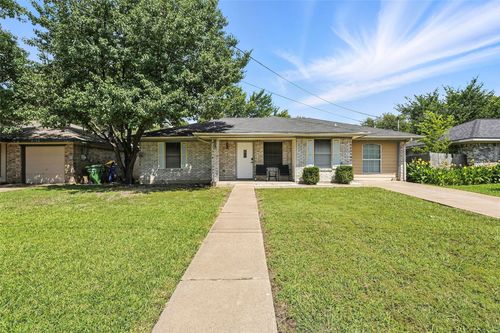 817 Thedford Rd, Seagoville, TX, 75159-1627 | Card Image