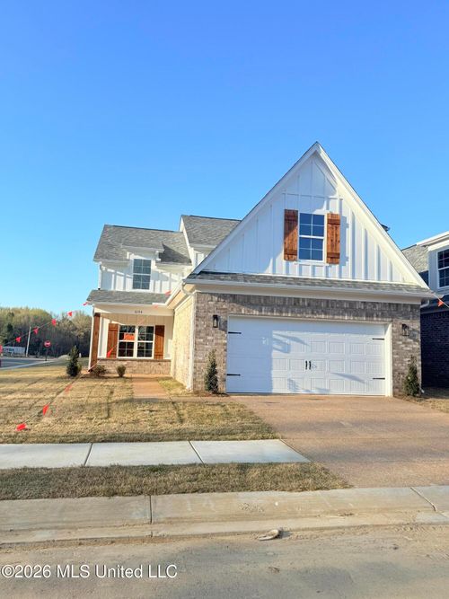 6104 Hickory Point Dr, Walls, MS, 38680 | Card Image