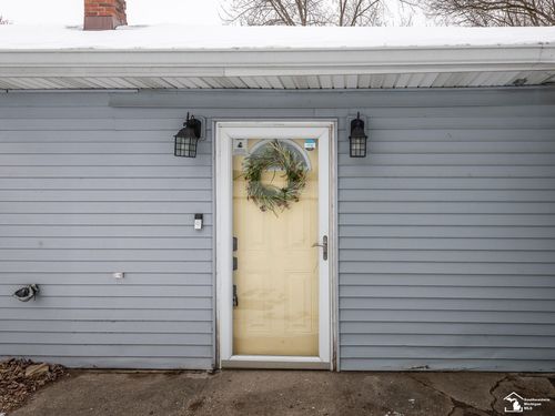 2525 Reinhardt Rd, Monroe, MI, 48162-9225 | Card Image