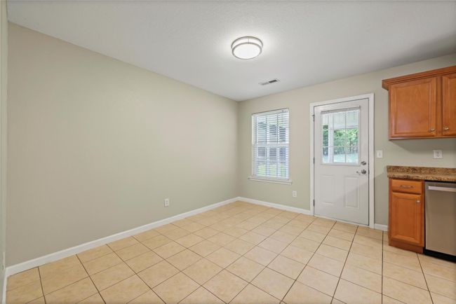 1038 Colony Cir, Home with 3 bedrooms, 2 bathrooms and 2 parking in Fort Oglethorpe GA | Image 11