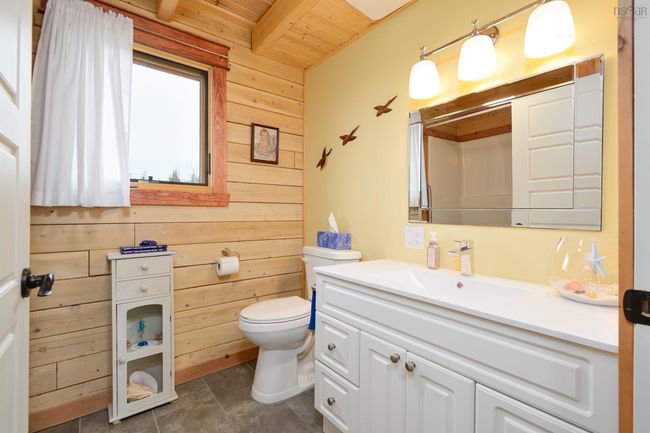 1005 Highway 205, House other with 3 bedrooms, 3 bathrooms and 3 parking in Baddeck NS | Image 12