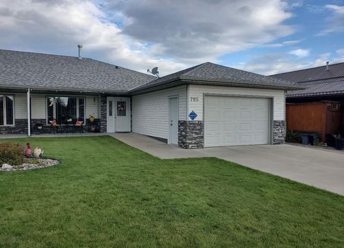785 6 Street W, Cardston, AB, T0K0K0 | Card Image