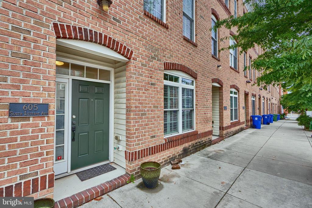 Luzerne Ave, Baltimore, MD 21224