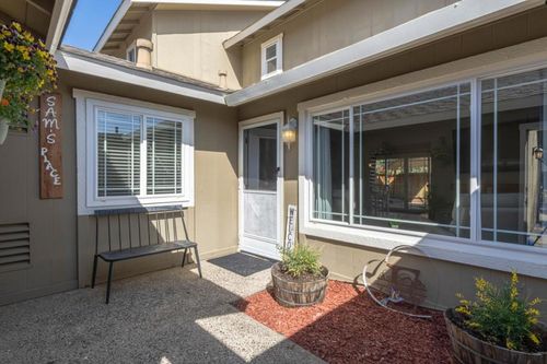 19311 Creekside Cir, Salinas, CA, 93908-1243 | Card Image