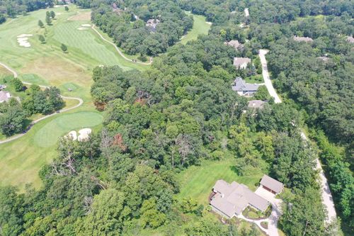 1580 Geneva Club Dr, Lake Geneva, WI, 53147-4932 | Card Image