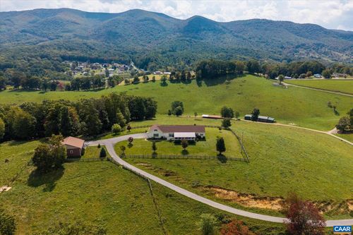 3225 Lynn Hollow Rd, North Tazewell, VA, 24630-8212 | Card Image