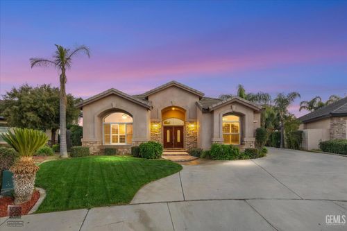 11305 Champions Avenue, Bakersfield, CA, 93312 | Card Image