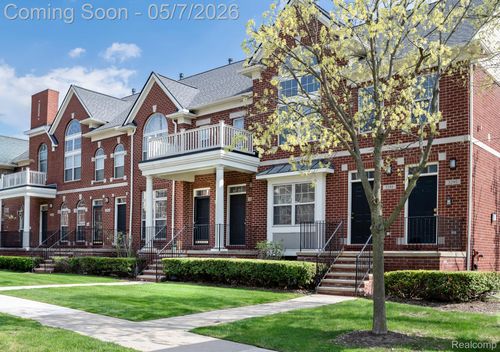 3280 Newbury Pl, Troy, MI, 48084-7043 | Card Image