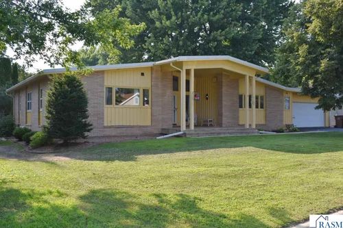 304 S Independence Avenue, Clarks Grove, MN, 56016 | Card Image