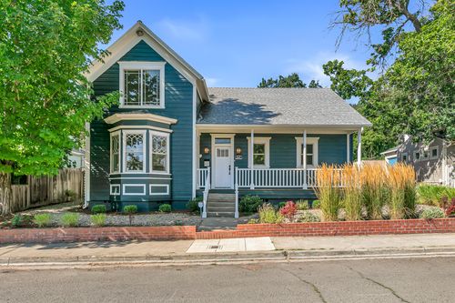 117 High St, Ashland, OR, 97520-2652 | Card Image