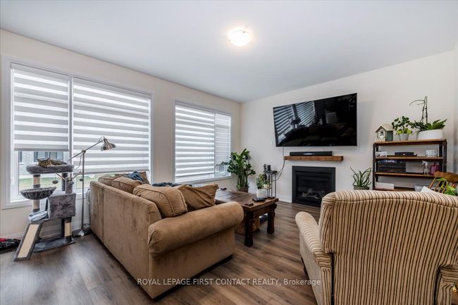 11 Calypso Ave, House other with 4 bedrooms, 4 bathrooms and 4 parking in Minesing ON | Image 7