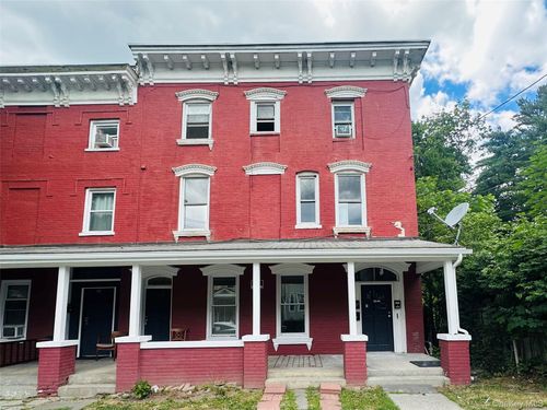 2-86.5 Clark St, Poughkeepsie, NY, 12601 | Card Image