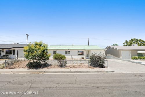 2620 N Mossman Dr, Farmington, NM, 87401-9408 | Card Image