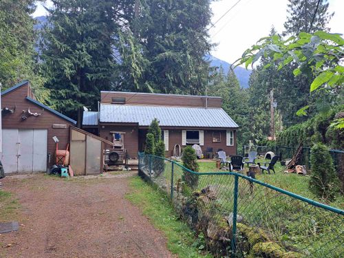 71655 Leaf Lane, Hope, BC, V0X1L5 | Card Image