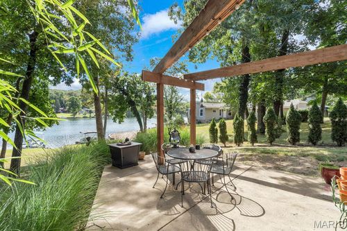 6252 N Lakeshore Dr, Byrnes Mill, MO, 63051-1119 | Card Image