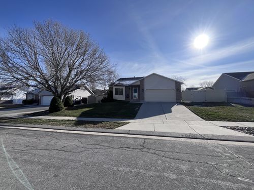 1401 W Green Hedge Way, West Jordan, UT, 84084-4142 | Card Image