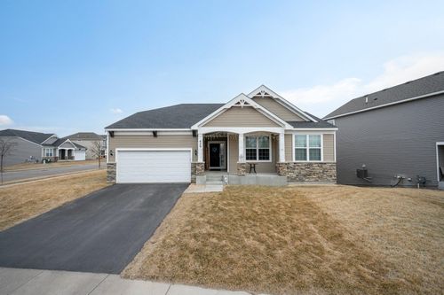 629 Searles St, New Brighton, MN, 55112-2317 | Card Image