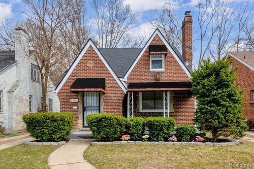 17212 Sunderland Rd, Detroit, MI, 48219-4201 | Card Image
