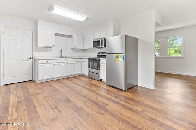 706 Ashley Dr, House other with 3 bedrooms, 2 bathrooms and 1 parking in Laurinburg NC | Image 5