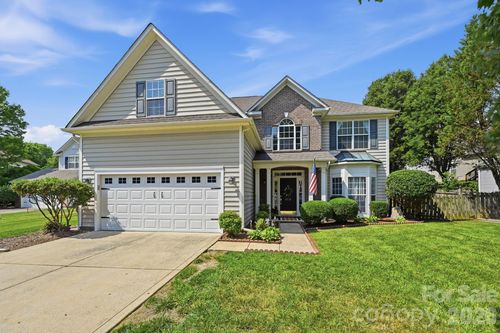 8918 Magennis Grove Ct, Charlotte, NC, 28216-3169 | Card Image